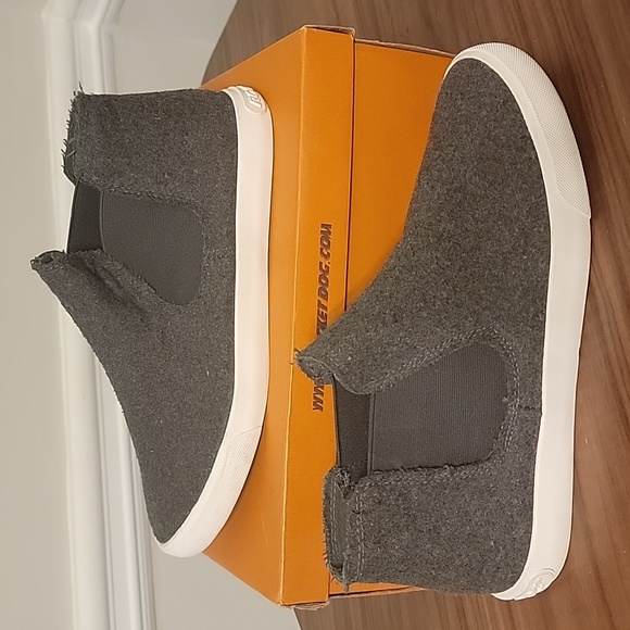 Rocket Dog Cabinjo in Charcoal 10M Women Cabin Joshua Fabric - Picture 4 of 16